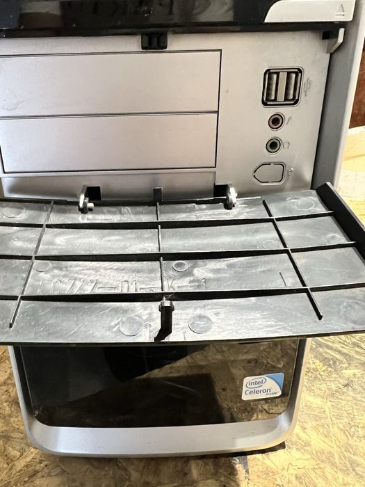 Компютър/PC.