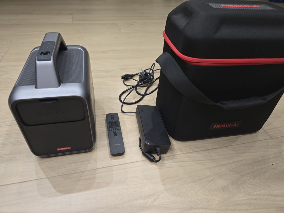 Преносим смарт Видеопроектор Anker Nebula Mars 3, 4K, 1000 ANSI Lumens