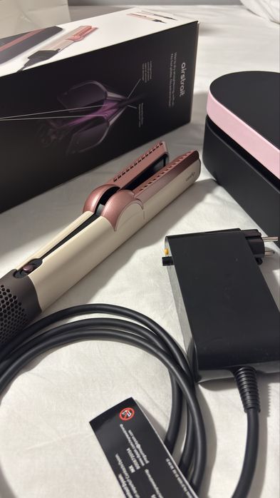 dyson airstrait original