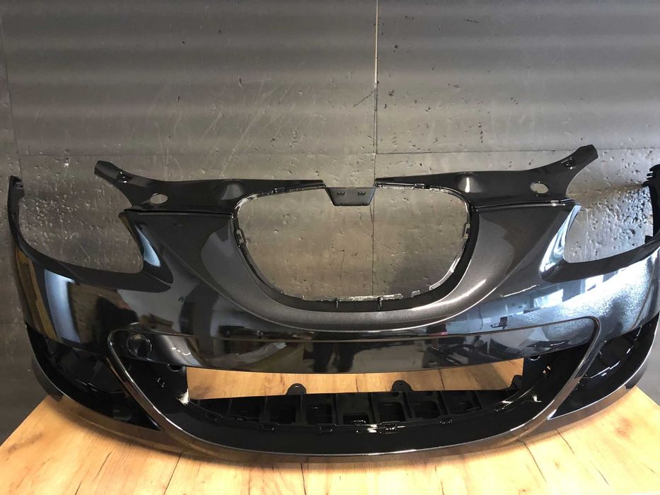 Bara Fata Seat Leon An 2008-2012 (LC9Z (Negru))