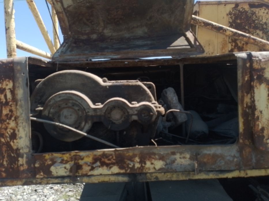 Mazz kran sotiladi  Manzil: Samarqand viloyati Kattakurgan shahri