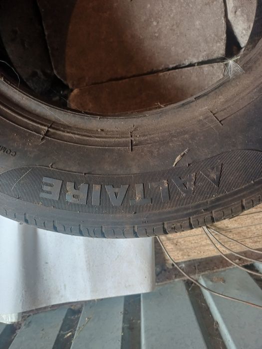 Шины 185/70/R14 в отличном состоянии