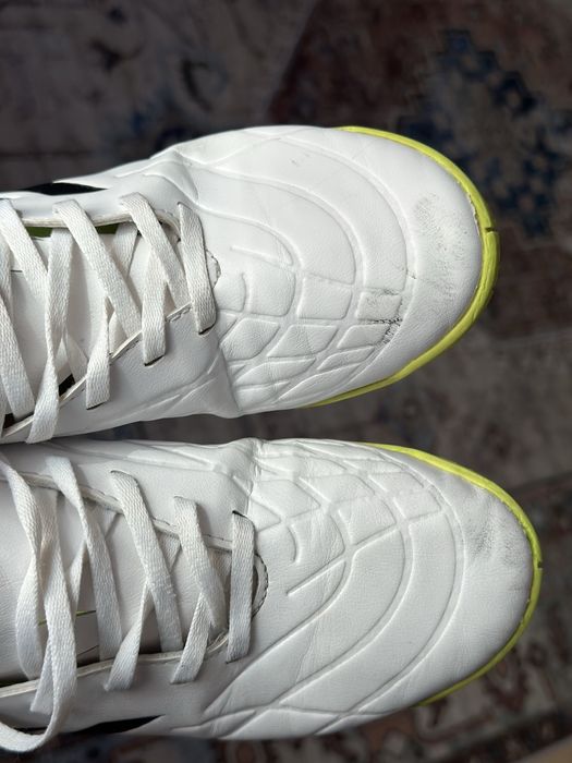 Оригинальные футзалки Adidas