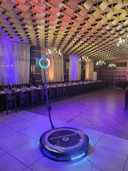 360° фото будка под наем за вашето парти