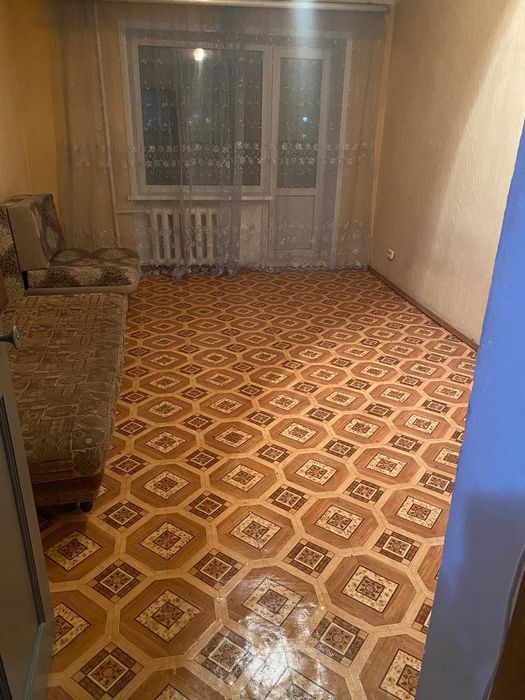 Продам евро3ком квартиру, район 6 школы