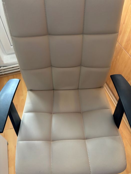 Scaun de birou - crem