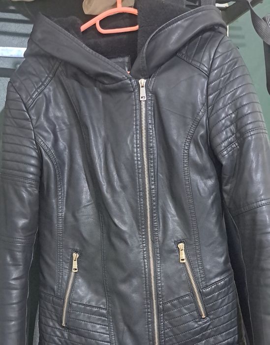 Яке М размер. Използвано само 3 пъти по поводи