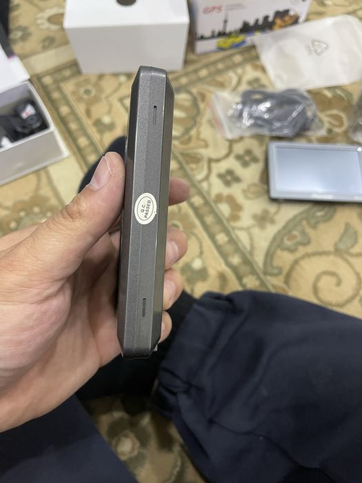 Srochna sotiladi GPS navigator!!