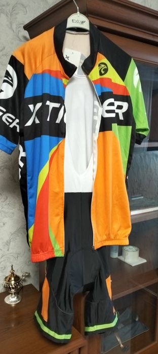 Велосипедный костюм