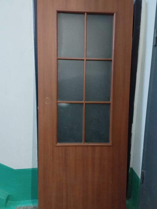 продаю двери межкомнатные ,состояние хорошие