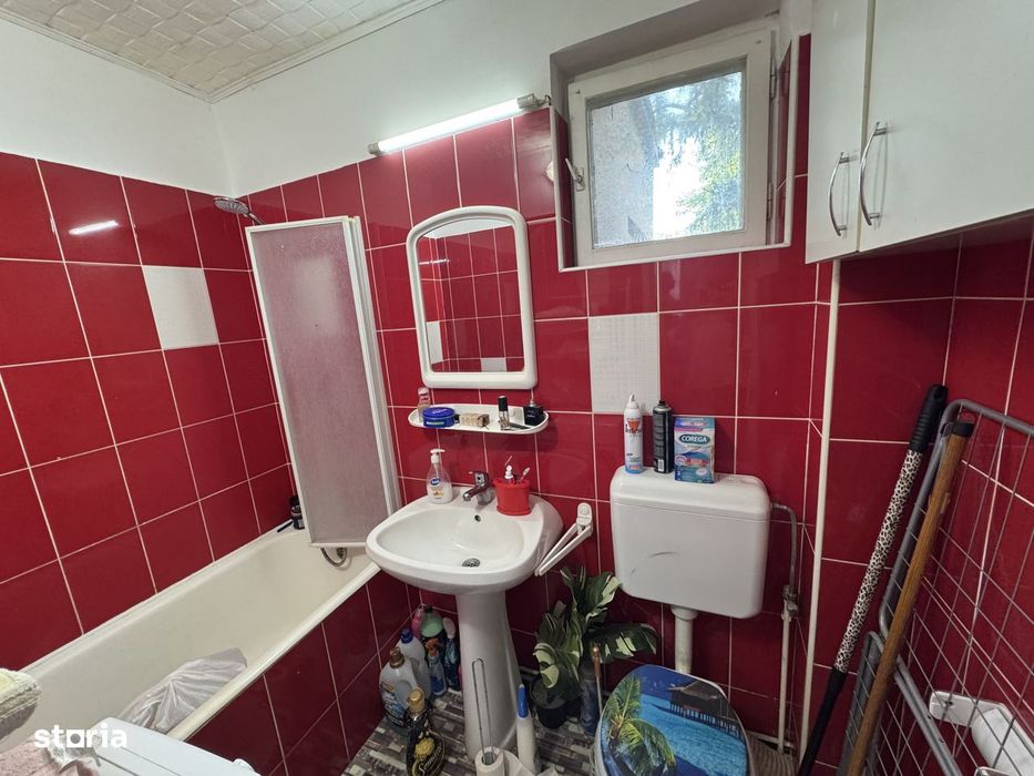 Apartament 2 camere, et. 2/2, semidecomandat, Botizului