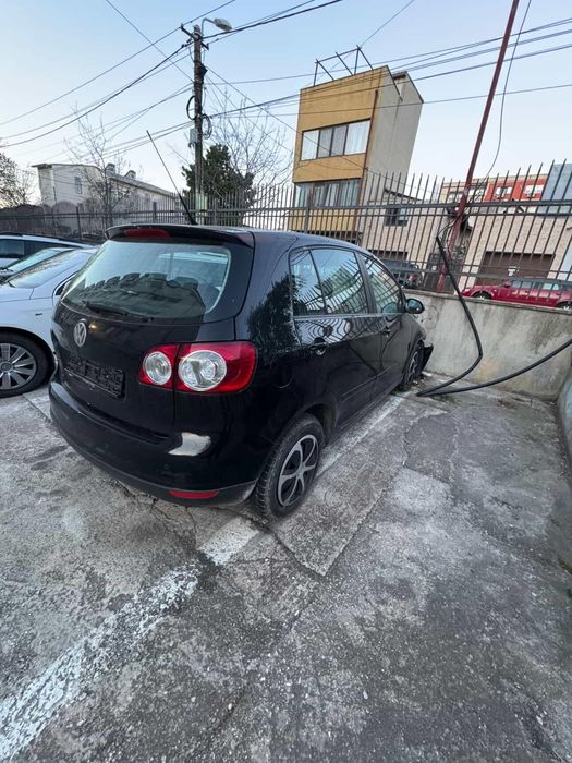 Dezmembrez Volkswagen Golf Plus 2006