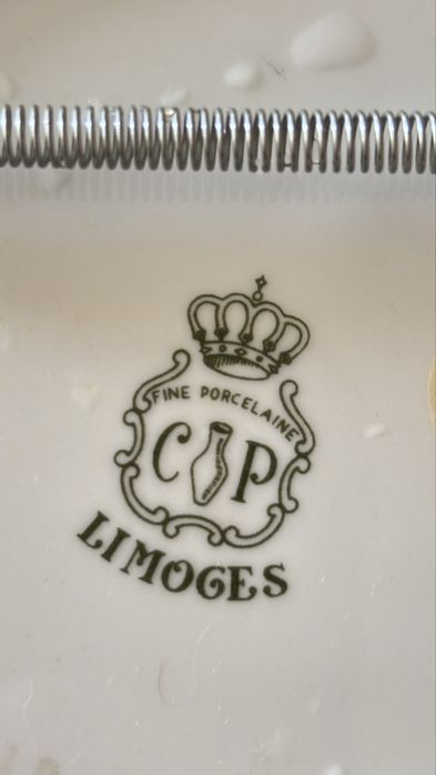 Колекционерски порцеланови чинии Limoges France с позлата – Fragonard