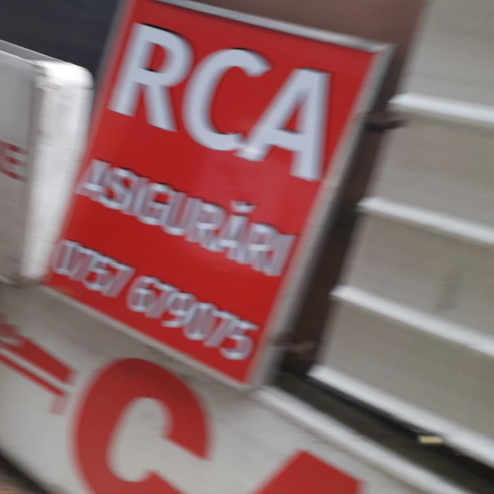 vind firme luminoase de diferite marimi