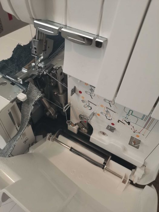 Шевна машина AEG 791 и оверлог Singer