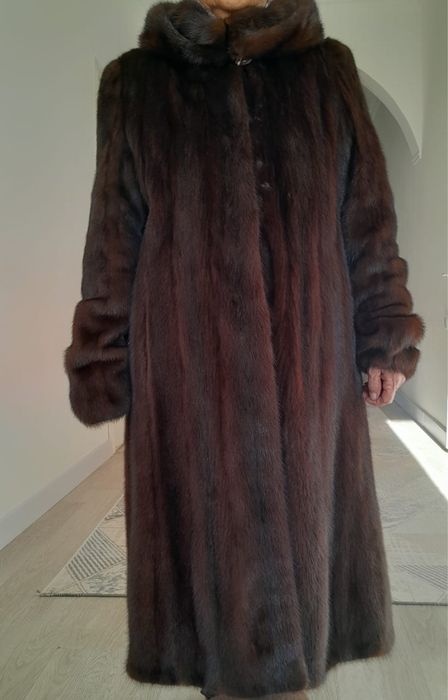 Норковая шуба сатылады