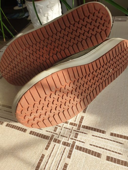 Мъжки сникерси 43 номер,като нови