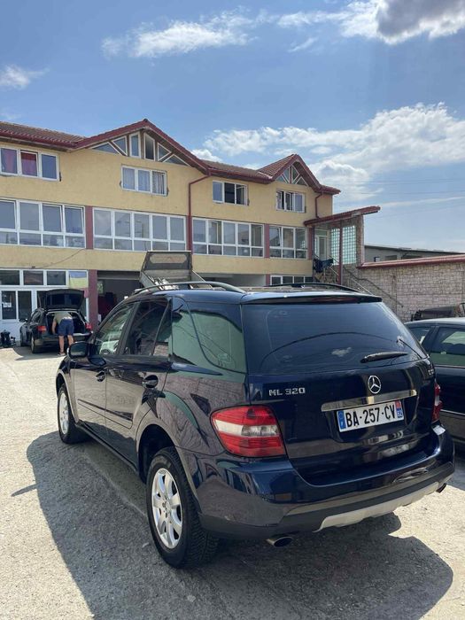 Mercedes ML 320