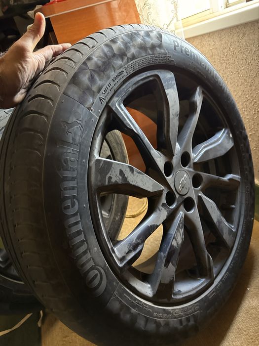 Continental 235/55/19 Santafedan exhilgan