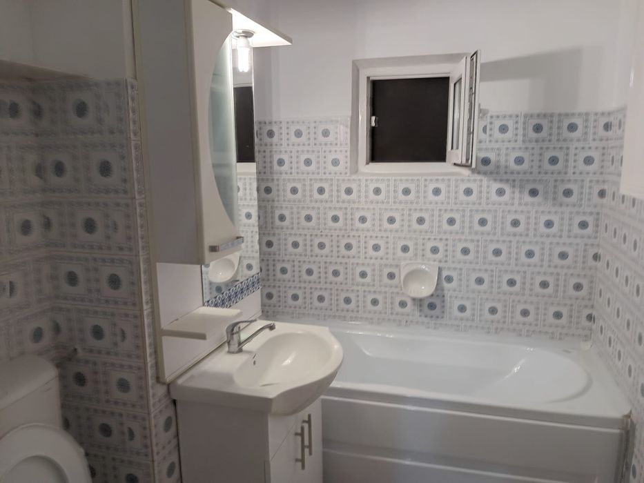 De 8nchiriat apartament