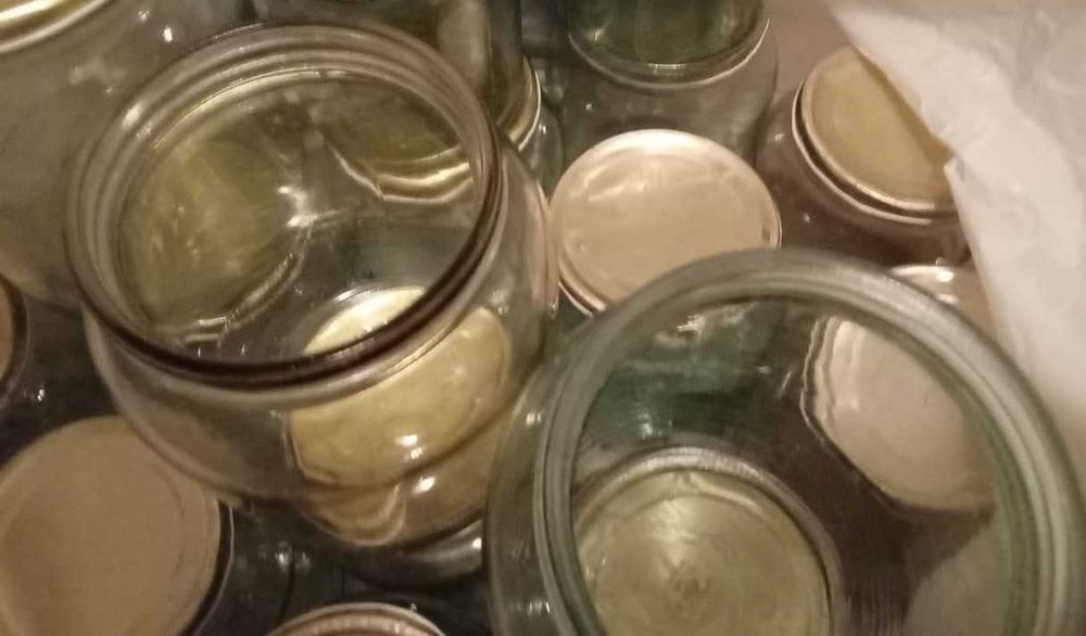 Омния на винт 0.720; малки бурканчета на винт