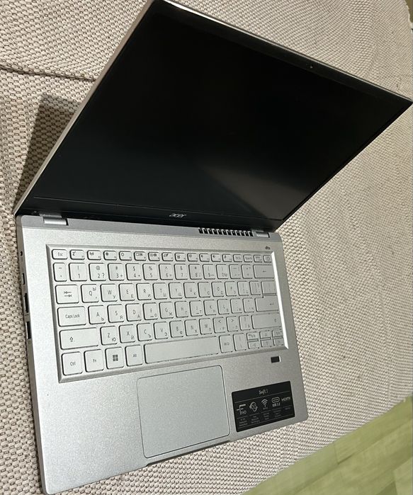 Лаптоп Acer Swift 3 - като нов!!