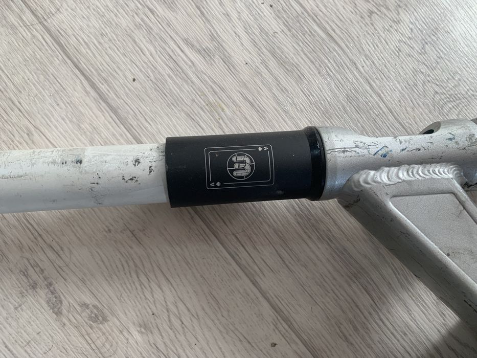 Продам трюковой самокат