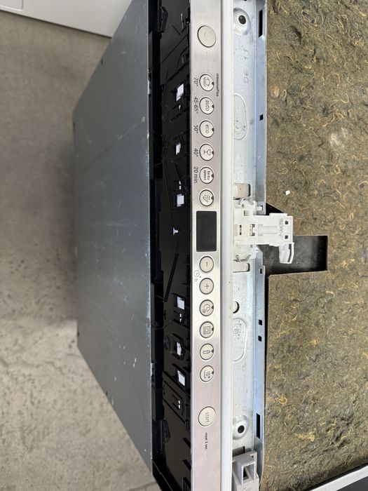 Съдомиялна машина SIEMENS 60см