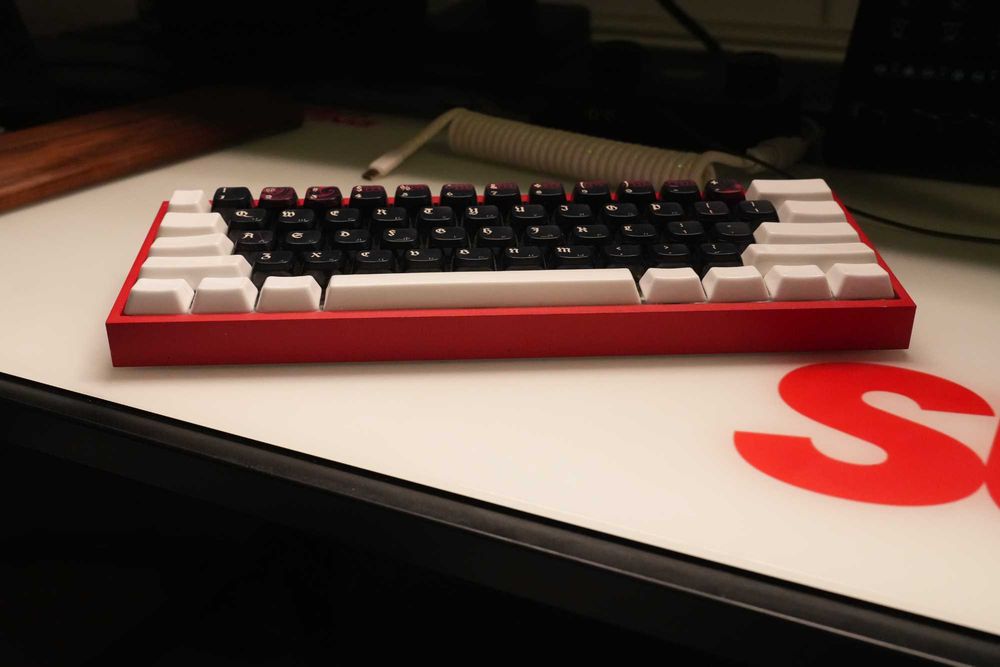 Tastatura Wooting 60HE+ cu carcasa KBDFans E-Coating Red