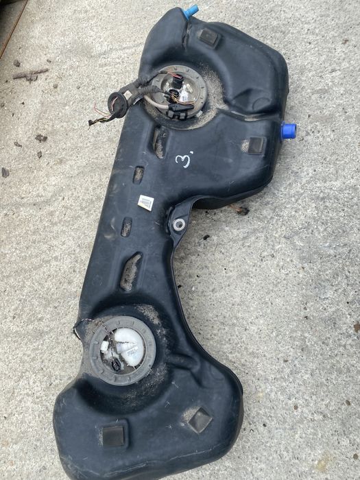 Rezervor complet cu pompa benzina bmw e81/87