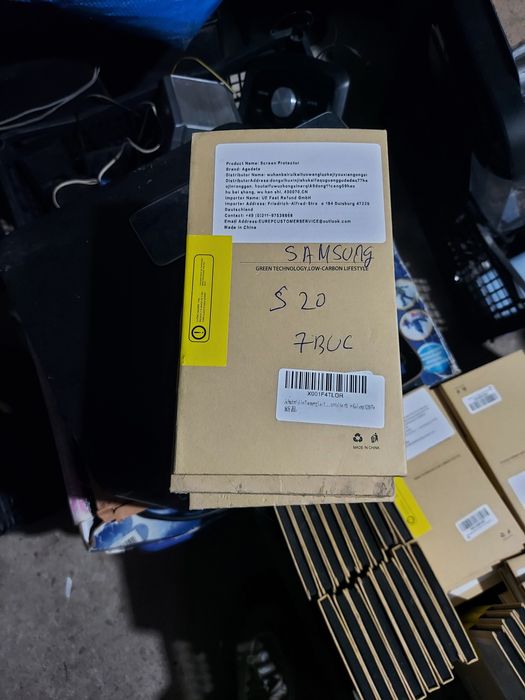 Lichidare stoc folii sticlă (tempered glass) Samsung & Sony –400buc