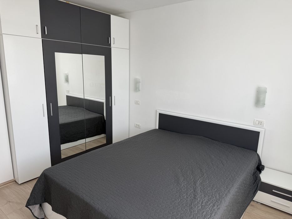Proprietar—Inchiriez ap zona CET
