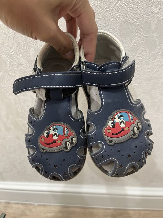 Кроссовки 24 + сандалии 24