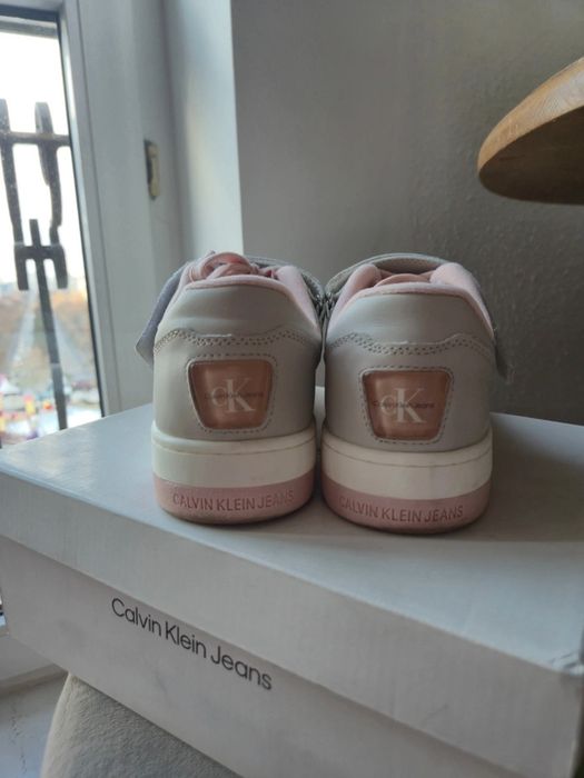 Adidași Calvin Klein 37