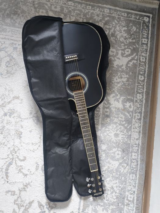 Новый гитара Stiller