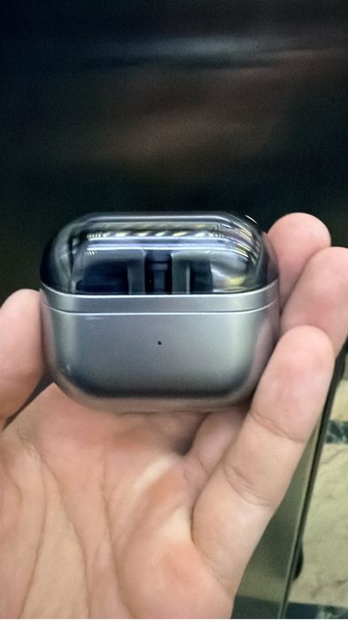 Продам наушники Samsung Buds 3