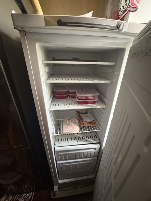 Морозильник indesit