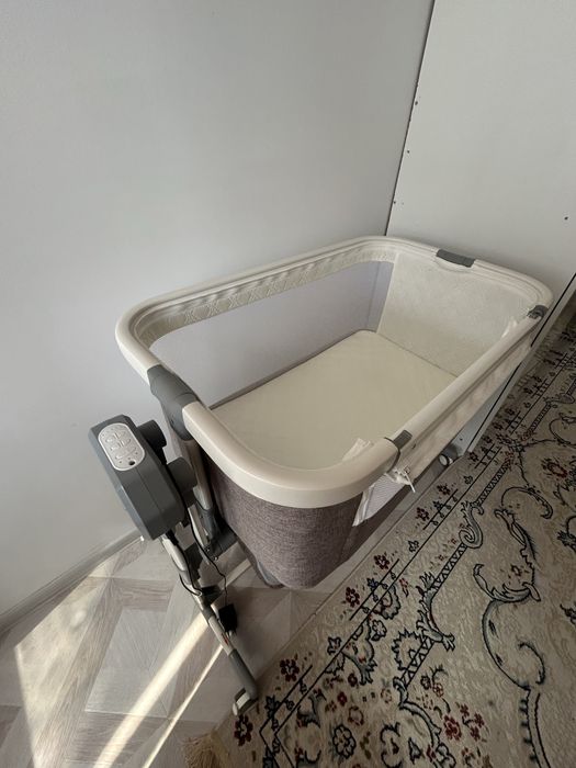 Кровать детское и Шезлонг электронный