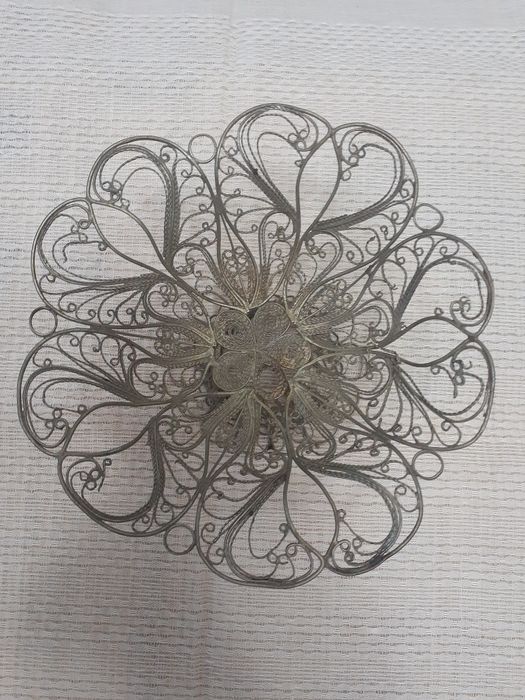 Продам конфетницу скань!