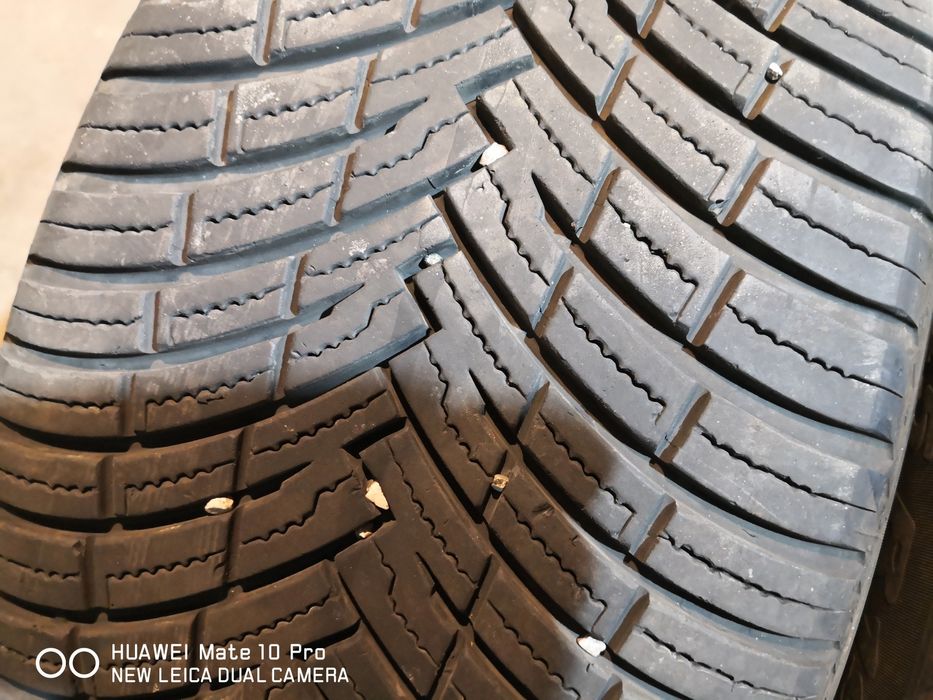 255 45 19 цола гуми като нови Pirelli dot 22