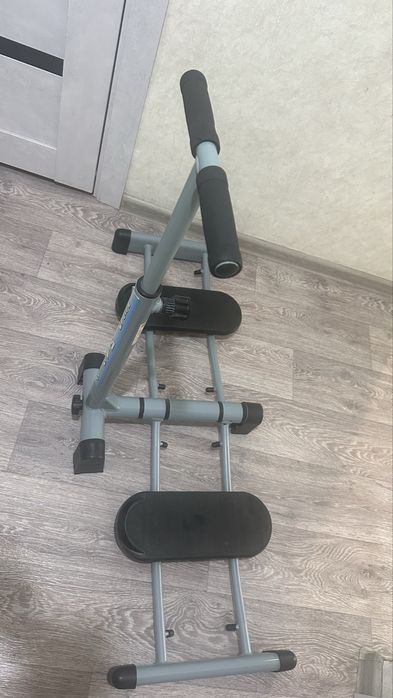 Тренажер для ног бедер и ягодиц