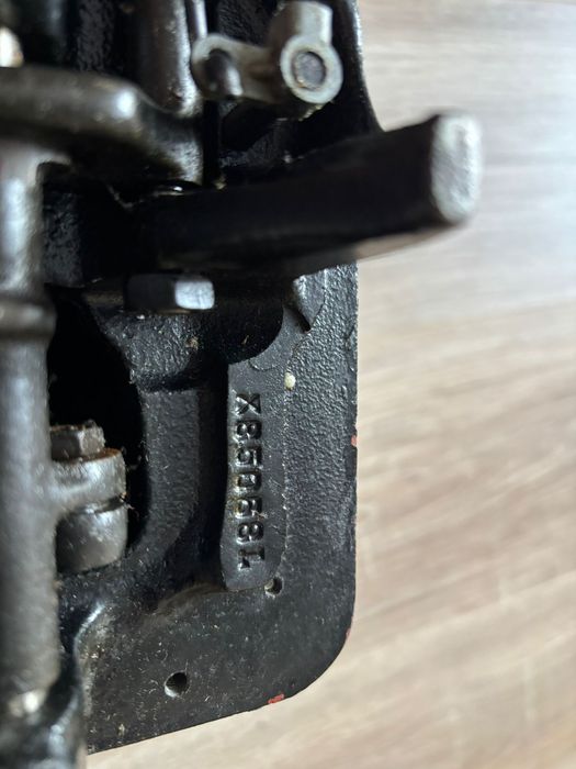 Швейная ручная машинка, б/у.