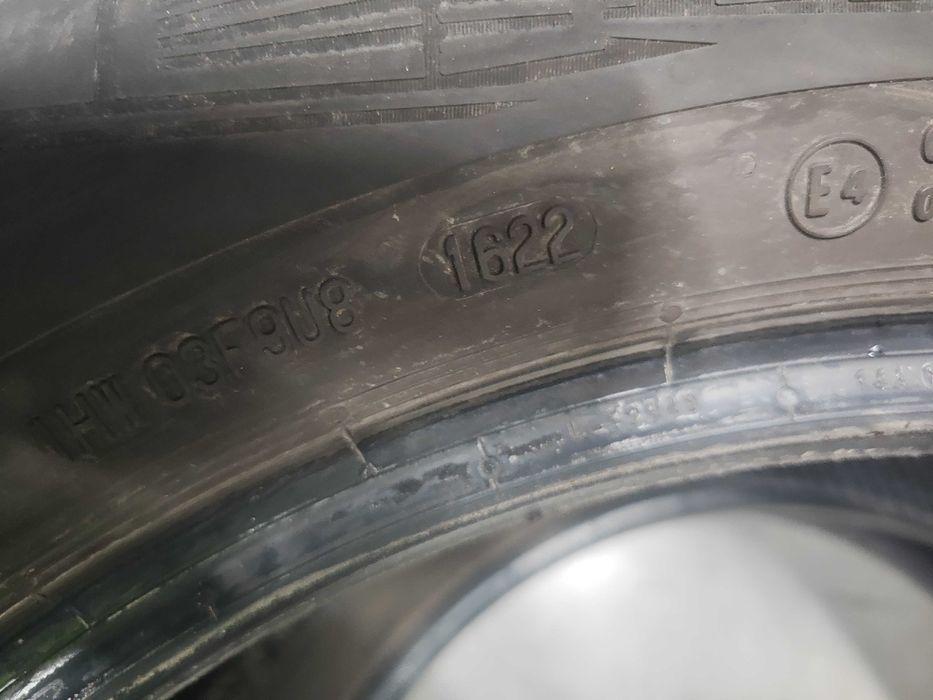 2бр.всесезонни гуми 235/55/18 Continental