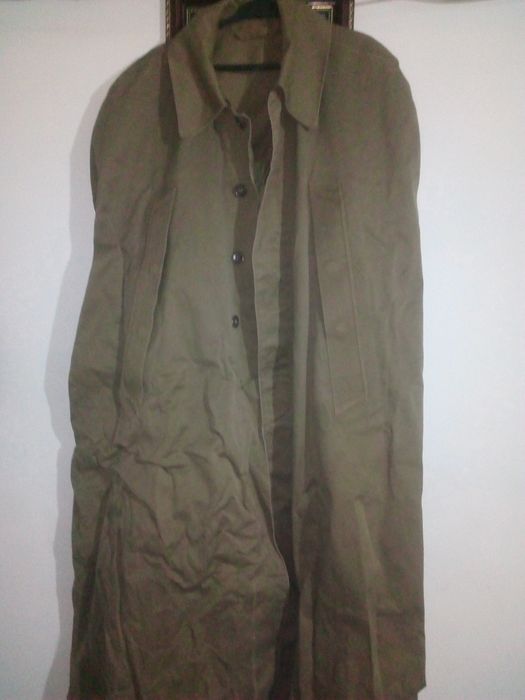 Плащ без капишон бризент