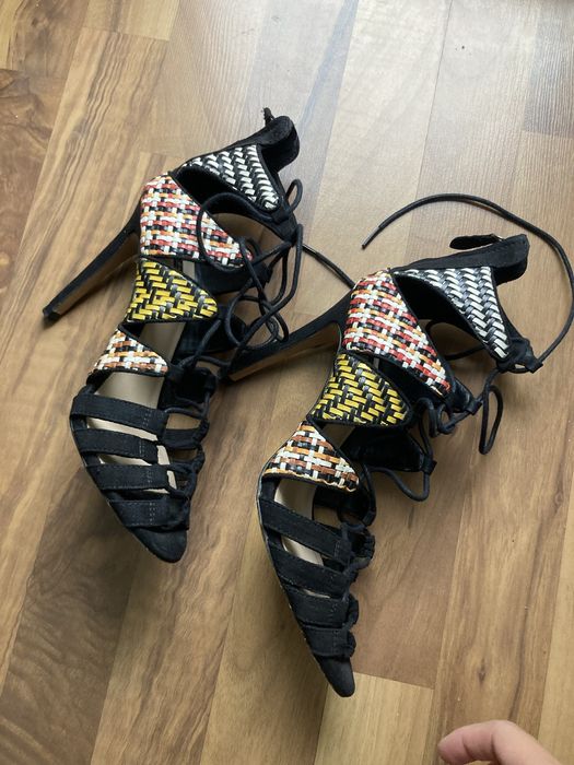 Zara / Зара обувки на ток