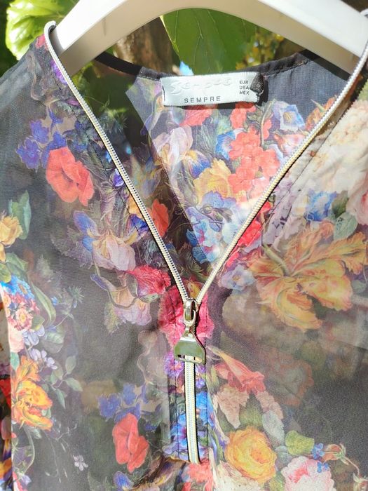 Дамска риза xs в отлично състояние