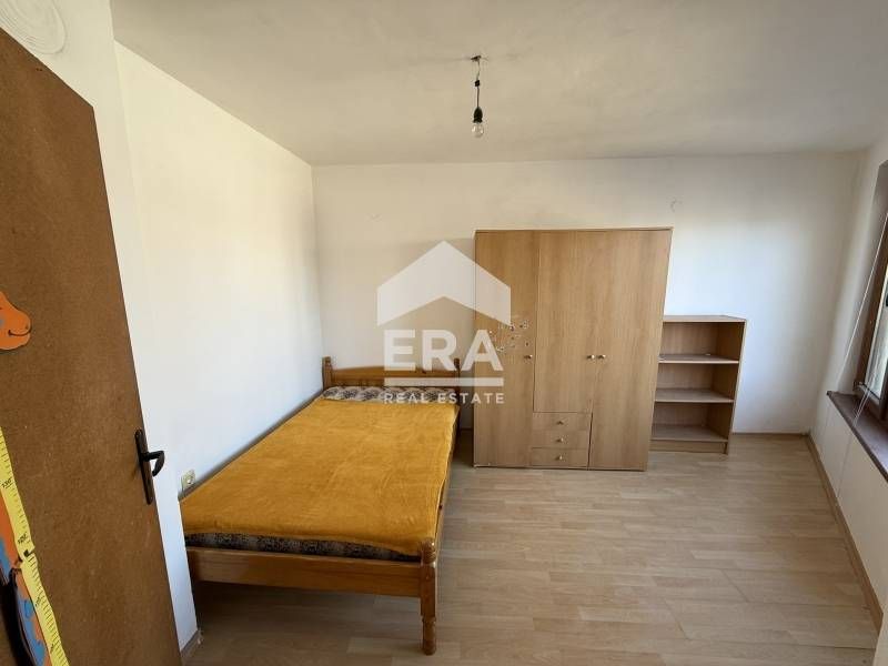 Продава се Тристаен апартамент в Бургас, Лазур - 92 кв.м за 1081 €/кв.м - Снимка #8