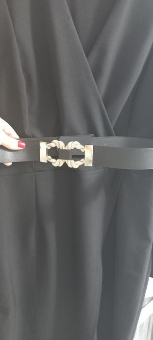 Елегантна дамскя рокля