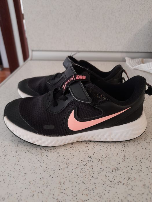 Маратонки Nike за момиче