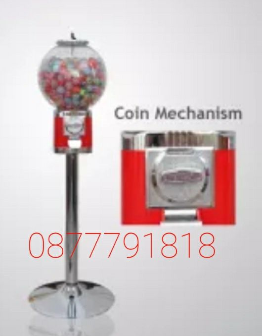 Вендинг машина за топчета и капсули работи с 1 евро  или 50 евро цента